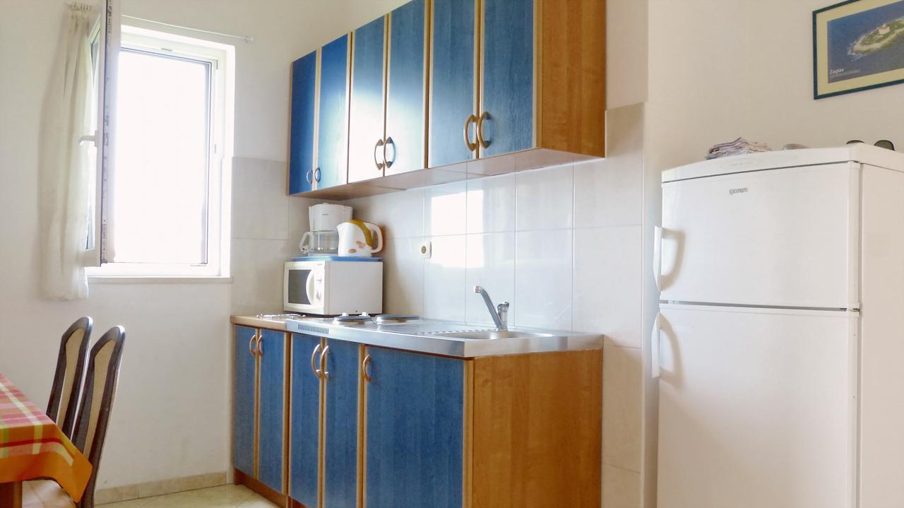 Beach Front Apartments Balica Rat Omis Exterior photo