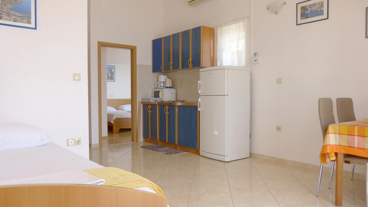 Beach Front Apartments Balica Rat Omis Exterior photo